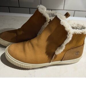Timberland Women's Brown Shearling Boots
